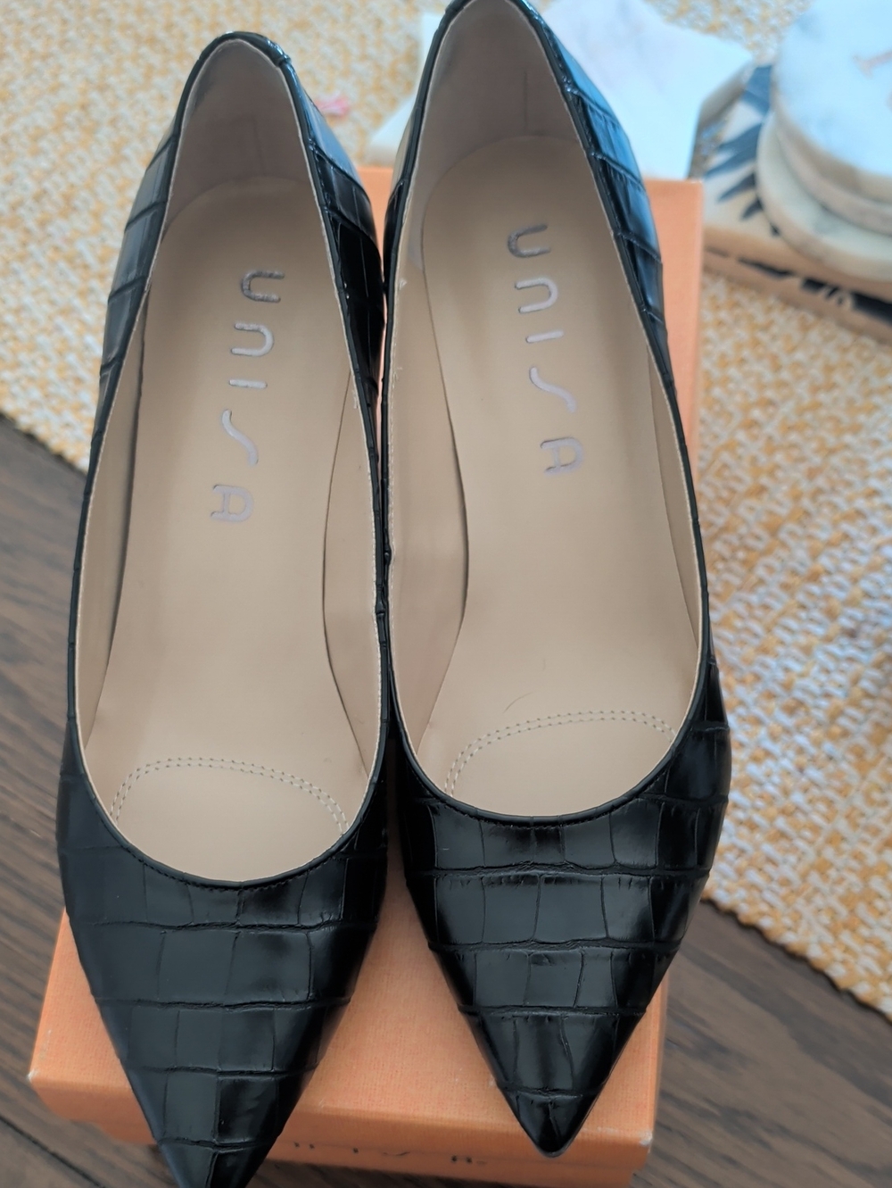 Unisa Black Croc-Embossed Pointed Toe Heels